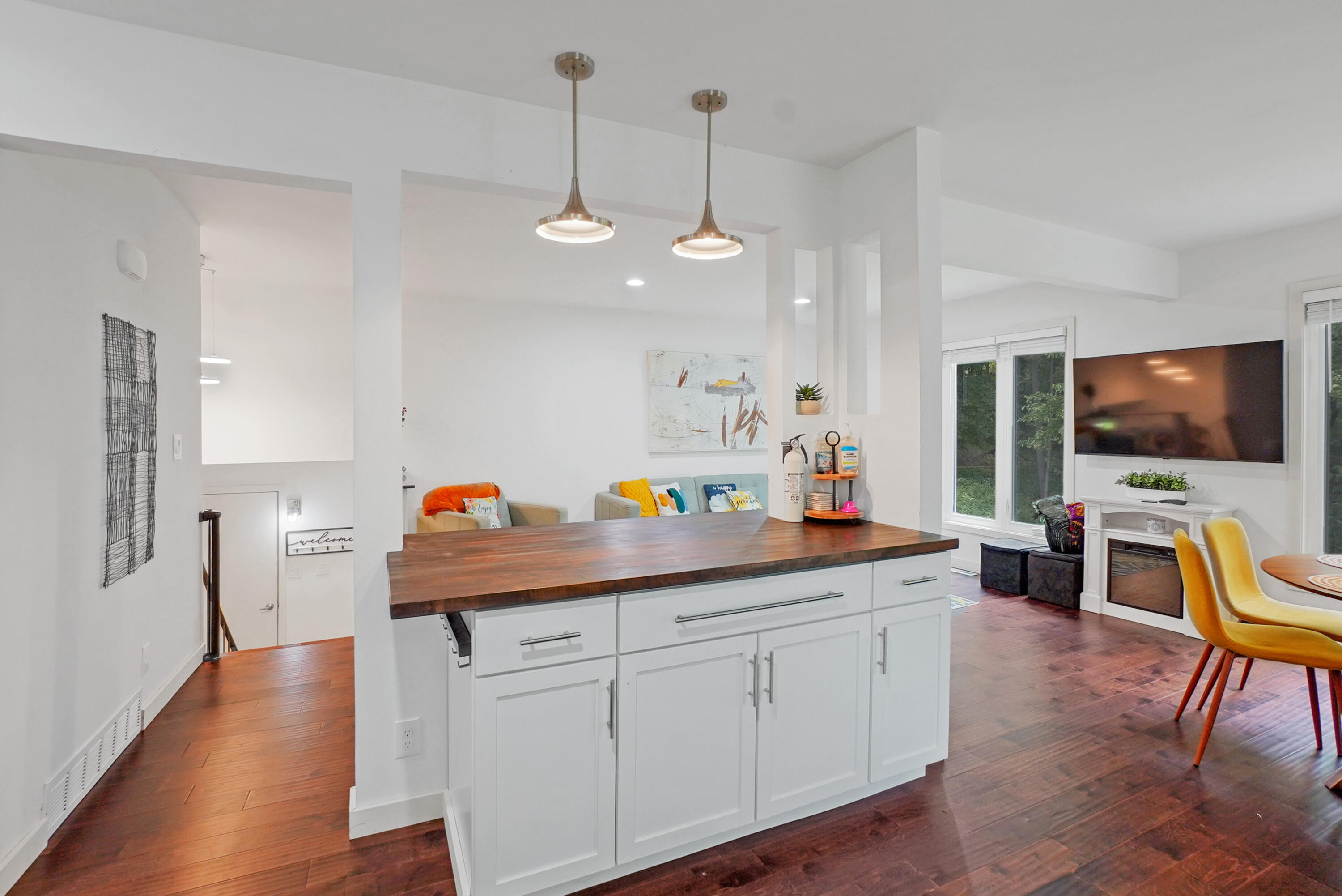 2966 Deerpath Road Lyons, WI 53147 - Photo 10 of 29 Kitchen to Great Room