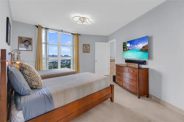 $7,100 | 19111 Collins Avenue, Unit 1607, Sunny Isles Beach, FL 33160