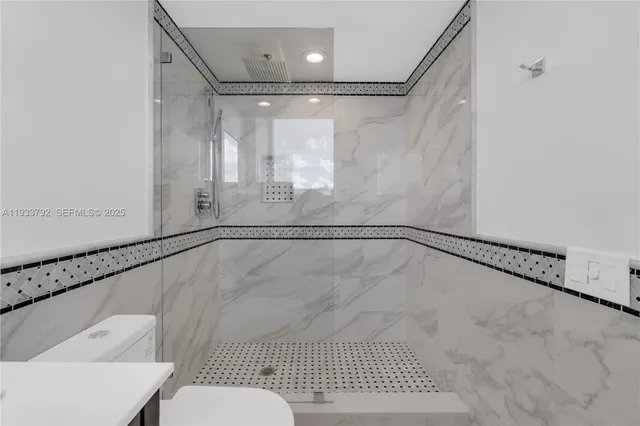 $7,100 | 19111 Collins Avenue, Unit 1607, Sunny Isles Beach, FL 33160