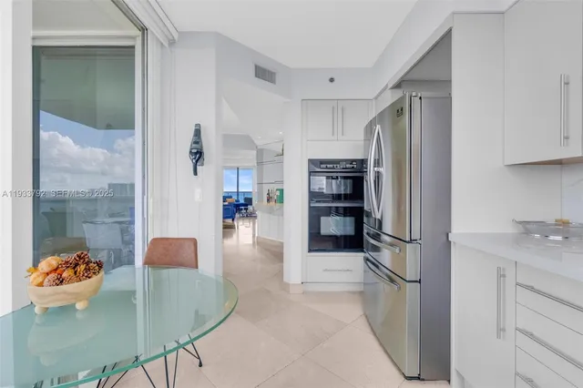 $7,100 | 19111 Collins Avenue, Unit 1607, Sunny Isles Beach, FL 33160