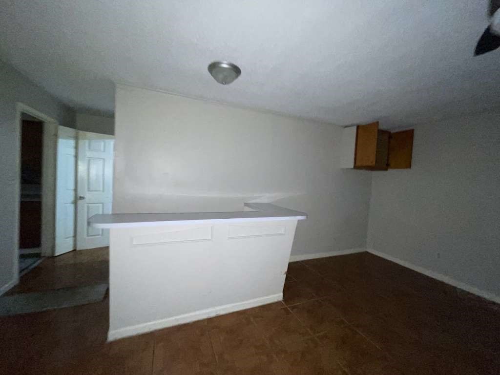 11042 Lafferty Oaks Street Houston, TX 77029 - Photo 10 of 25