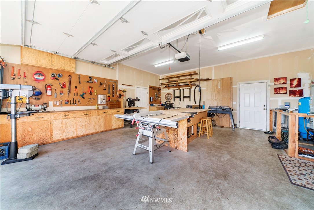 7737 191st Avenue Southwest Rochester, WA 98579 - Photo 4 of 23