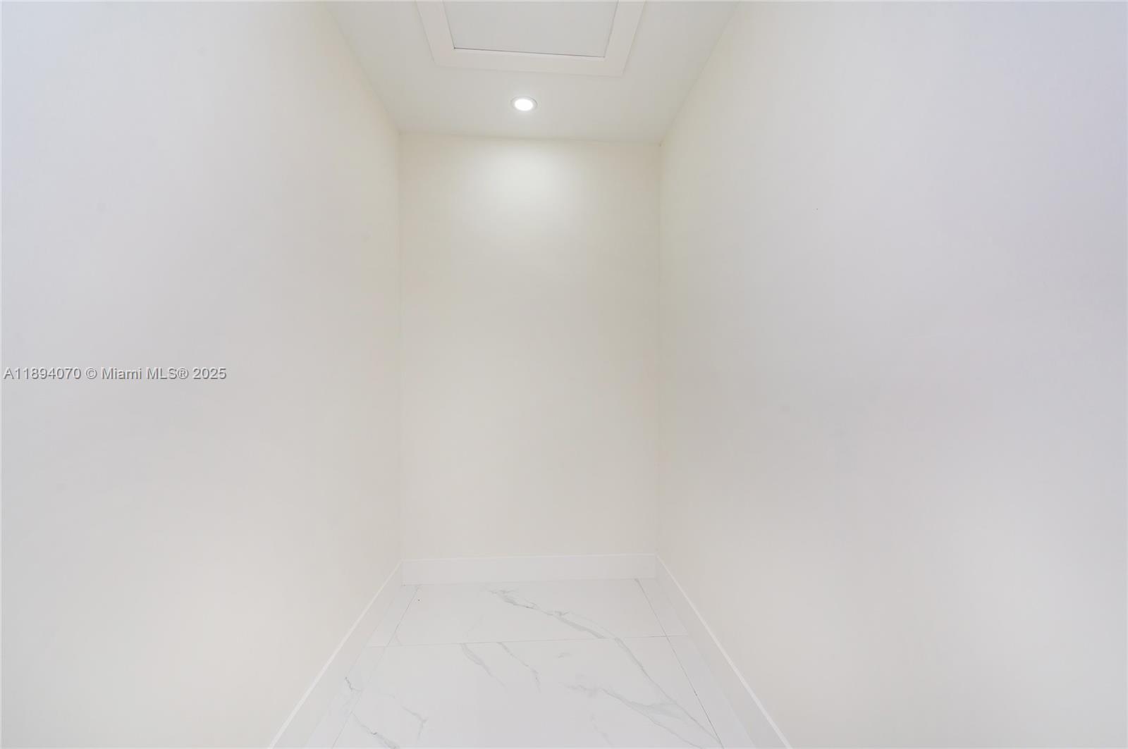 975 Southwest 89th Avenue Miami, FL 33174 - Photo 12 of 17 a picture of a small space