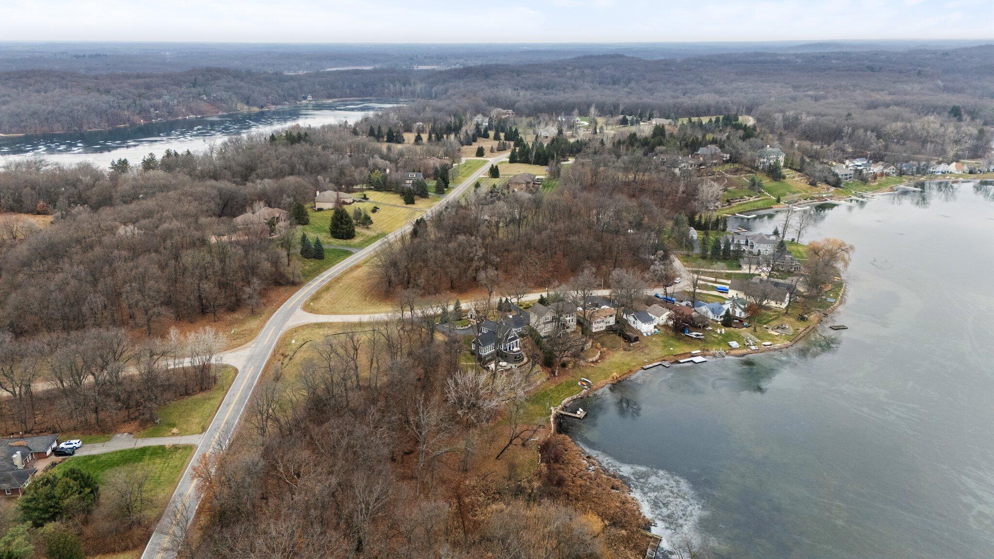 893 Ridge Road Chelsea, MI 48118 - Photo 18 of 25 18-web-or-mls-DJI_20241217140246_0263_D