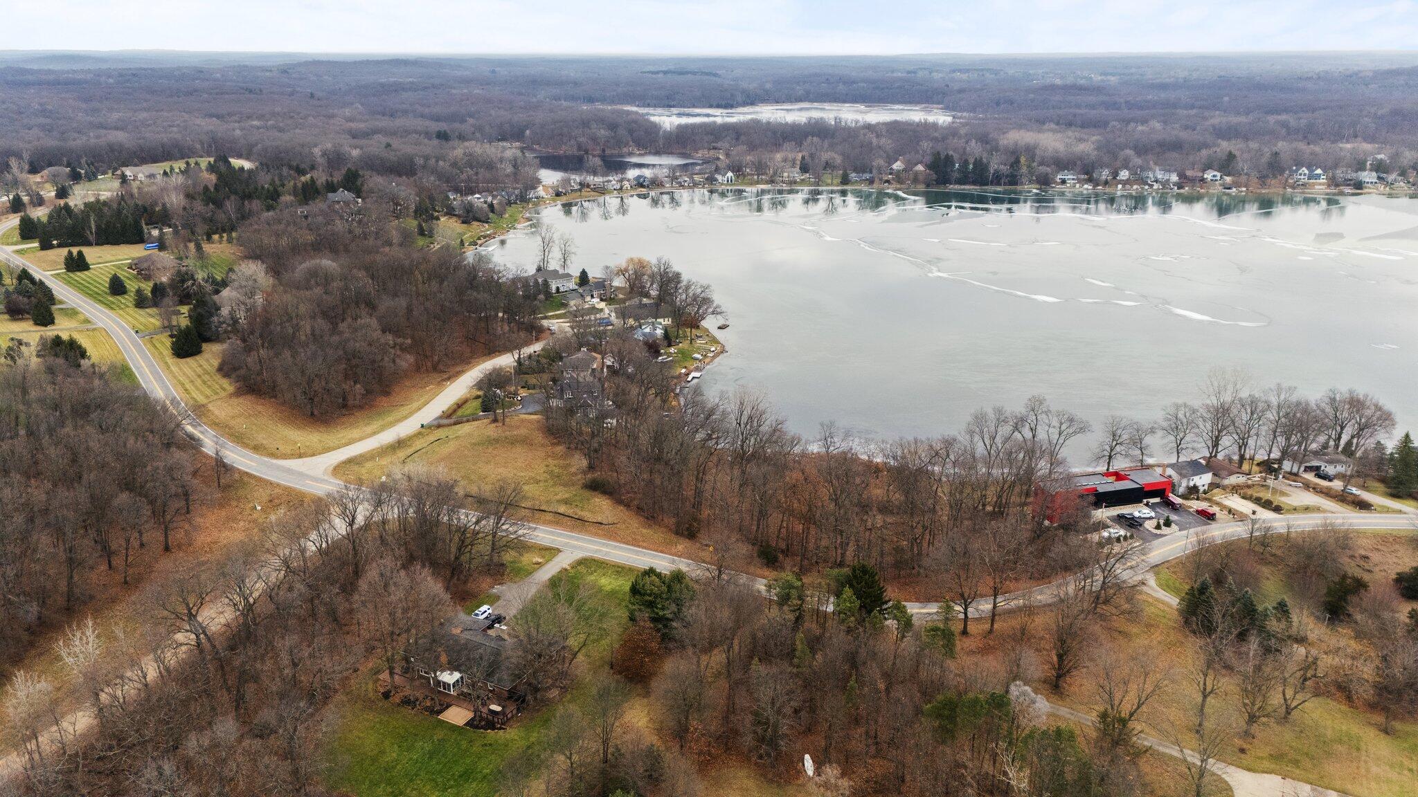 893 Ridge Road Chelsea, MI 48118 - Photo 19 of 25 19-web-or-mls-DJI_20241217140129_0259_D