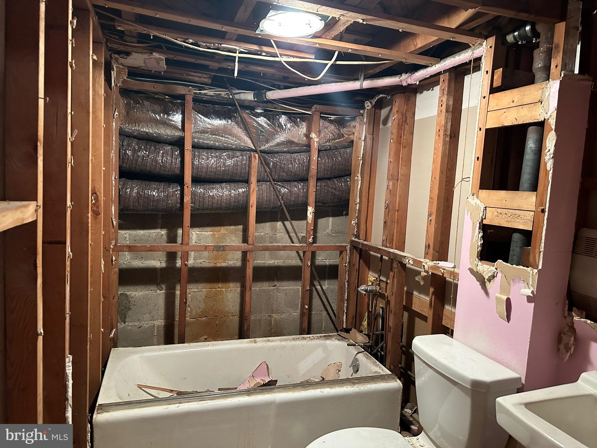 231 Inlet Drive Pasadena, MD 21122 - Photo 20 of 38 Full Bath #2 functioning, needs finished