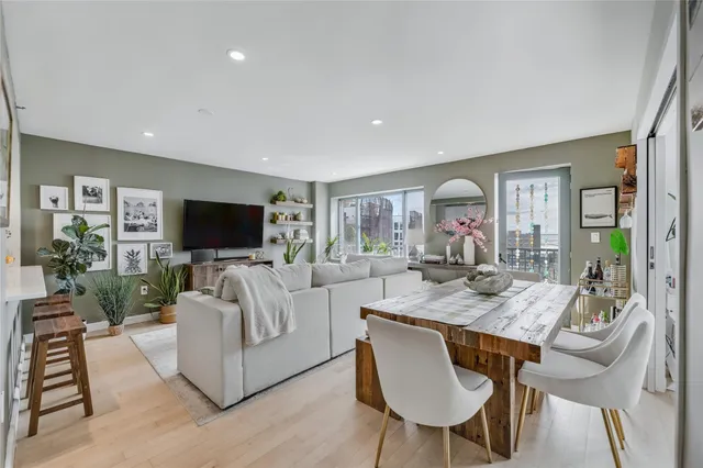 $749,000 | 116-12 Ocean Promenade, Unit UPH6/806/8F | Rockaway Park