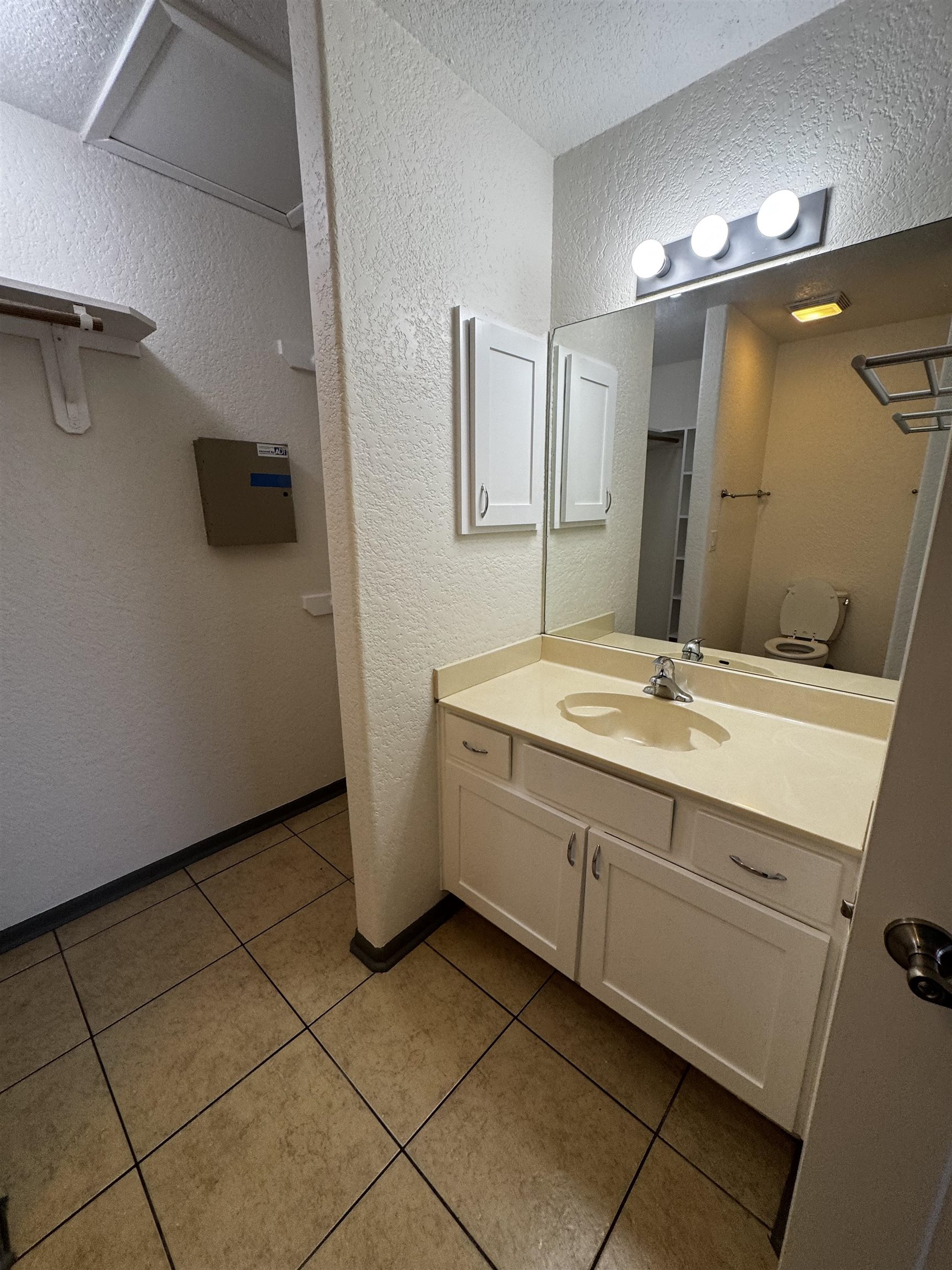 305 Ave R Marble Falls, TX 78654 - Photo 18 of 25 Gallery Image 18