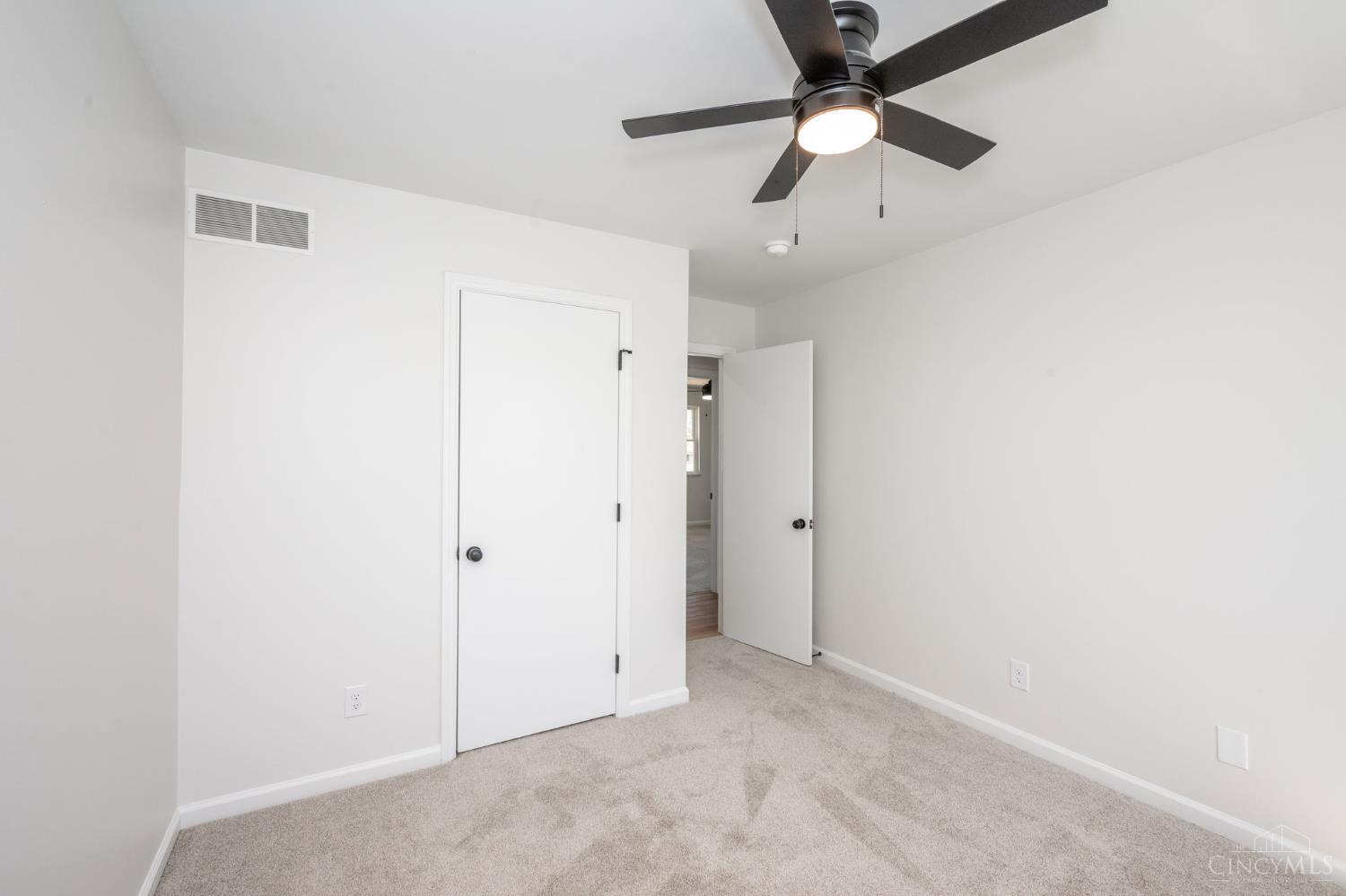 3543 Rackacres Drive Cincinnati, OH 45211 - Photo 39 of 55
