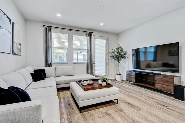 $799,900 | 629 S. Kinney Way, Anaheim, CA 92805