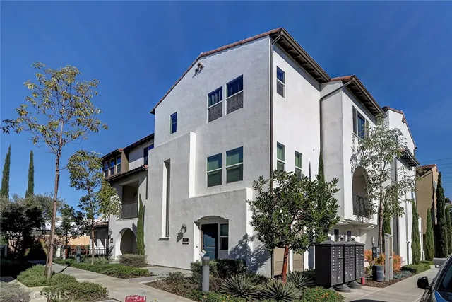 $799,900 | 629 S. Kinney Way, Anaheim, CA 92805