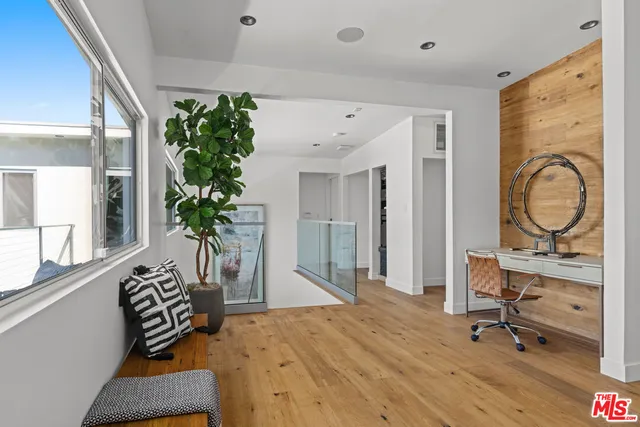 $2,399,000 | 7470 Woodrow Wilson Drive, Los Angeles, CA 90046