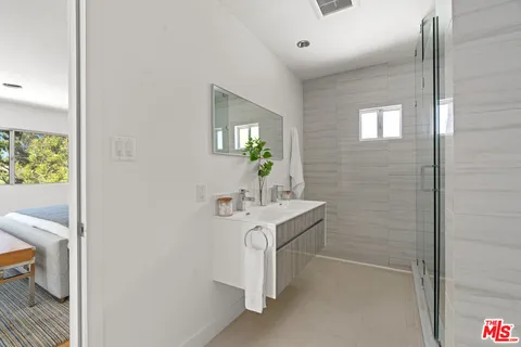 $2,399,000 | 7470 Woodrow Wilson Drive, Los Angeles, CA 90046