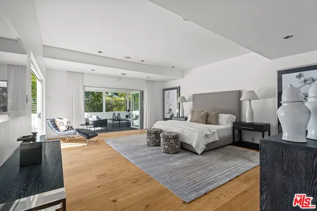$2,399,000 | 7470 Woodrow Wilson Drive, Los Angeles, CA 90046