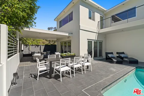 $2,399,000 | 7470 Woodrow Wilson Drive, Los Angeles, CA 90046