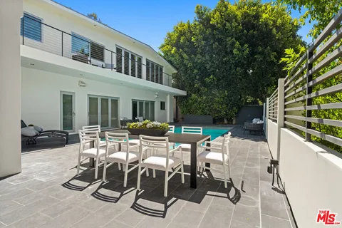 $2,399,000 | 7470 Woodrow Wilson Drive, Los Angeles, CA 90046