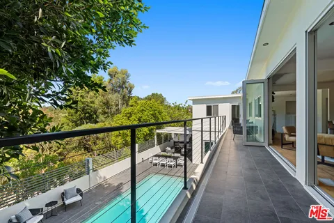 $2,399,000 | 7470 Woodrow Wilson Drive, Los Angeles, CA 90046