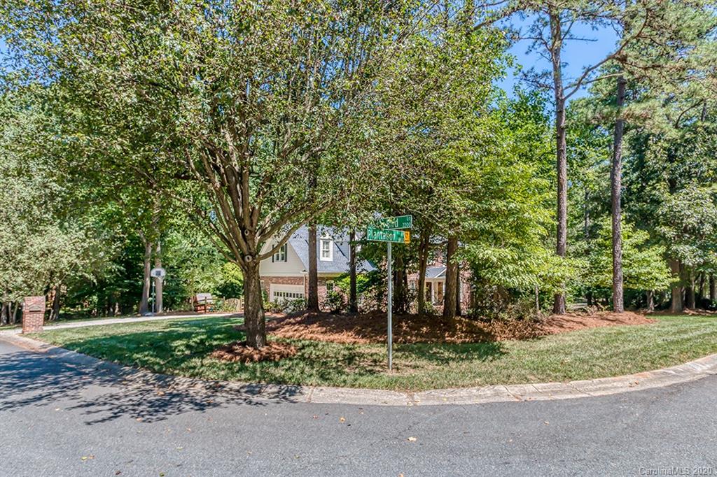 3501 Plantation Road Charlotte, NC 28270 - Photo 1 of 31 Gallery Image 1