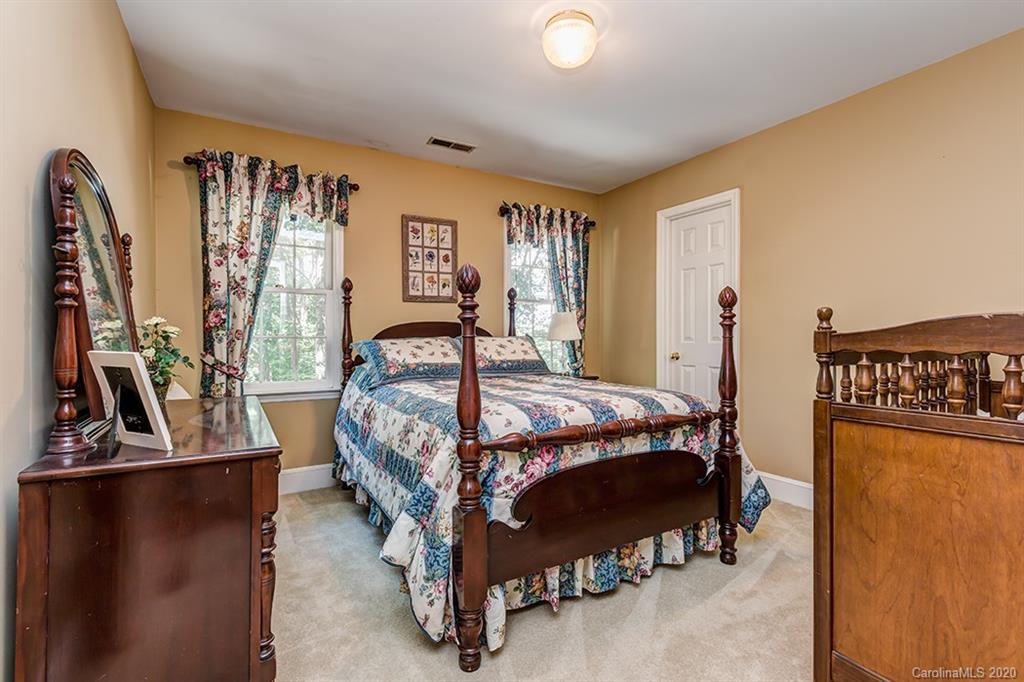 3501 Plantation Road Charlotte, NC 28270 - Photo 20 of 31 Gallery Image 20