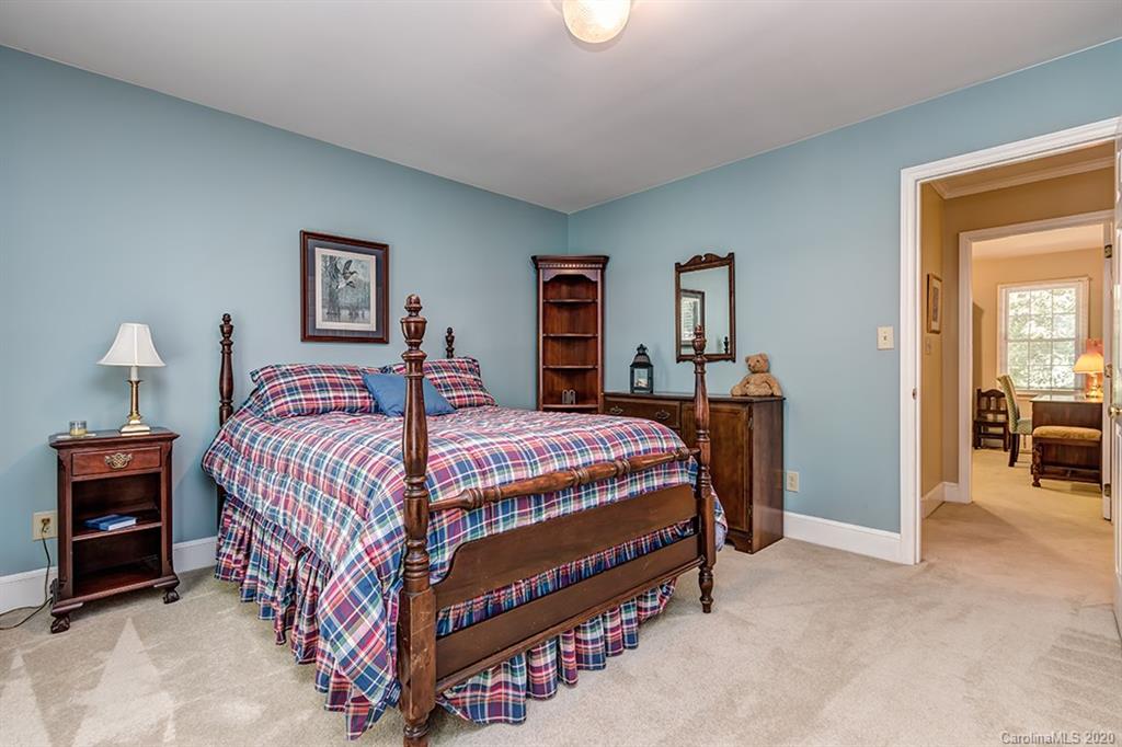 3501 Plantation Road Charlotte, NC 28270 - Photo 22 of 31 Gallery Image 22