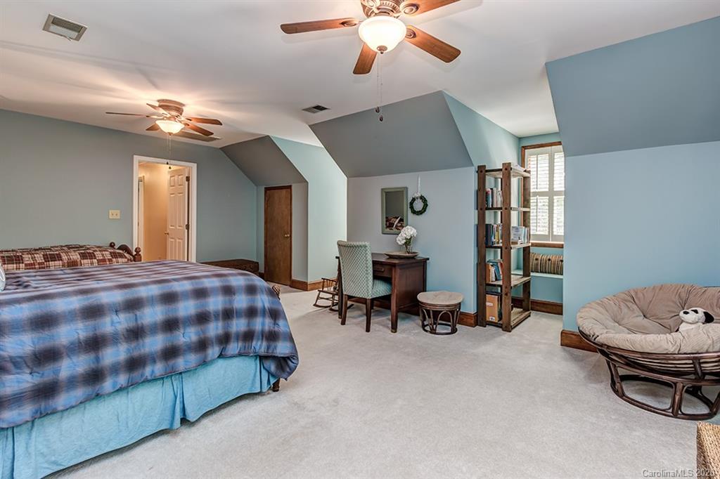 3501 Plantation Road Charlotte, NC 28270 - Photo 24 of 31 Gallery Image 24