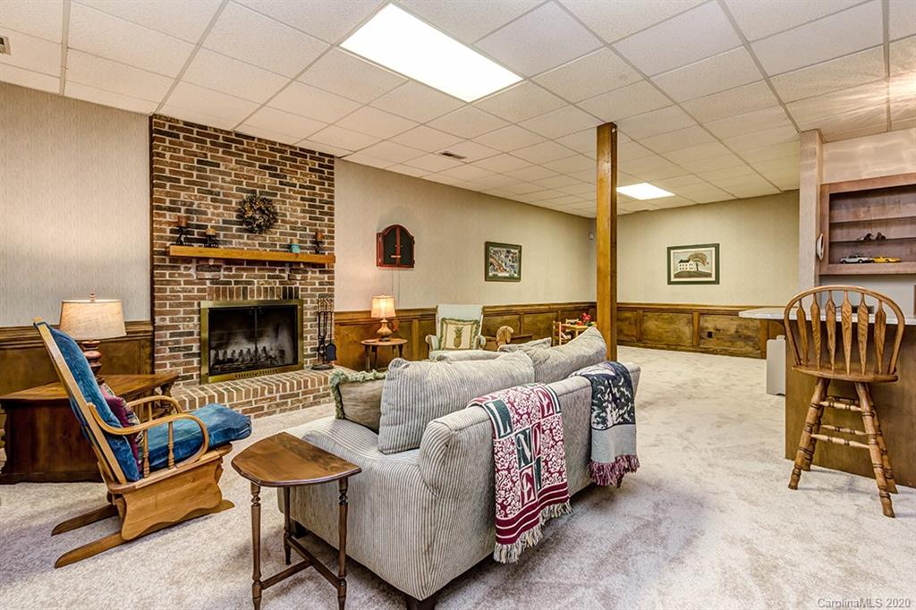 3501 Plantation Road Charlotte, NC 28270 - Photo 27 of 31 Gallery Image 27