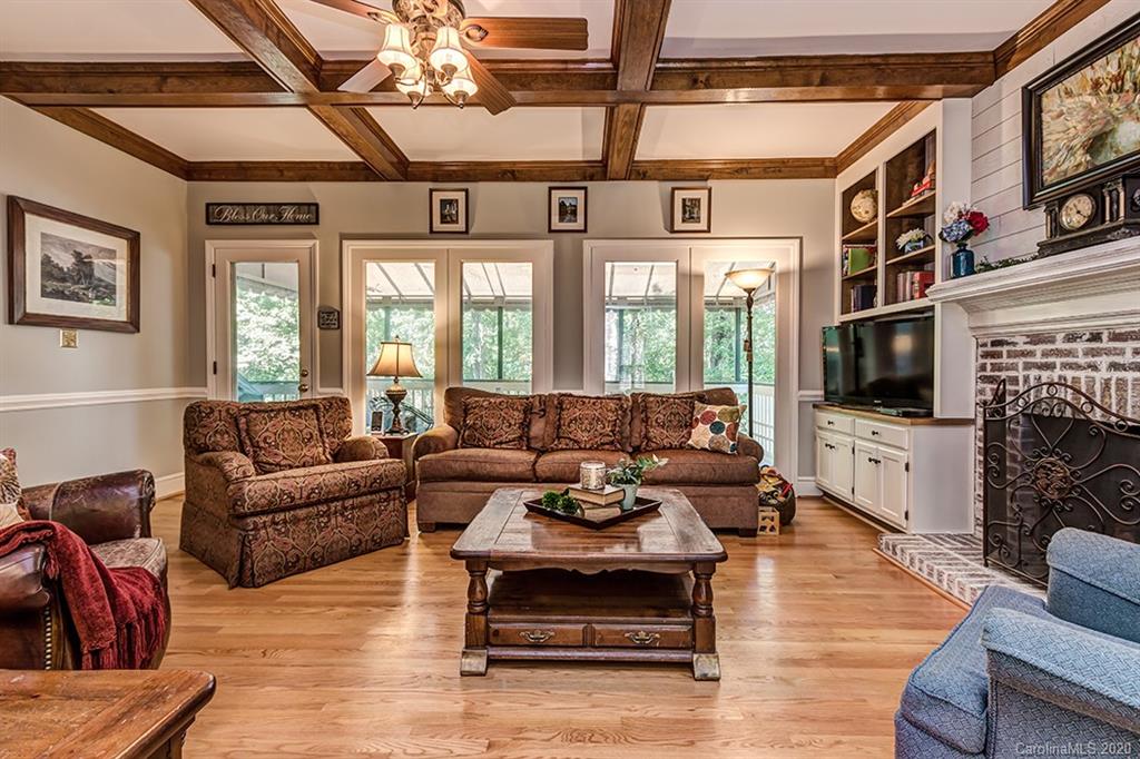 3501 Plantation Road Charlotte, NC 28270 - Photo 6 of 31 Gallery Image 6