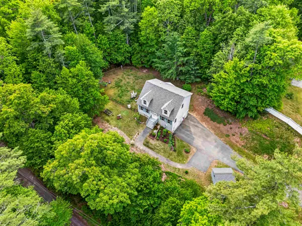 $625,000 | 277 Parker Mountain Road, Barrington, NH 03825