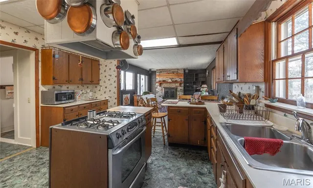 $625,000 | 1600 Albert Street, Golconda, IL 62938