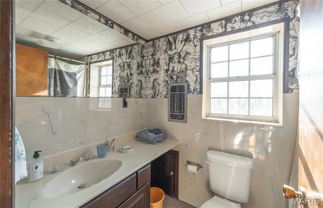 $625,000 | 1600 Albert Street, Golconda, IL 62938