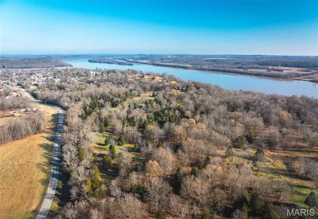 $625,000 | 1600 Albert Street, Golconda, IL 62938