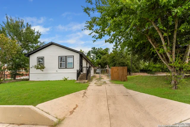 $1,599 | 928 Hedges Street, San Antonio, TX 78203