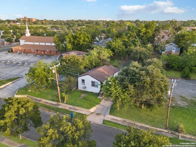 $1,599 | 928 Hedges Street, San Antonio, TX 78203