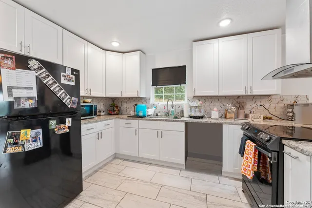 $1,599 | 928 Hedges Street, San Antonio, TX 78203