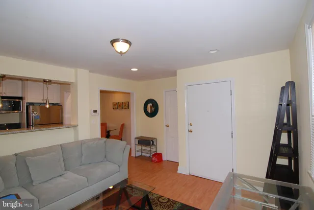 $1,650 | 8414 Flower Avenue, Unit 6, Takoma Park, MD 20912