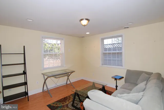 $1,650 | 8414 Flower Avenue, Unit 6, Takoma Park, MD 20912