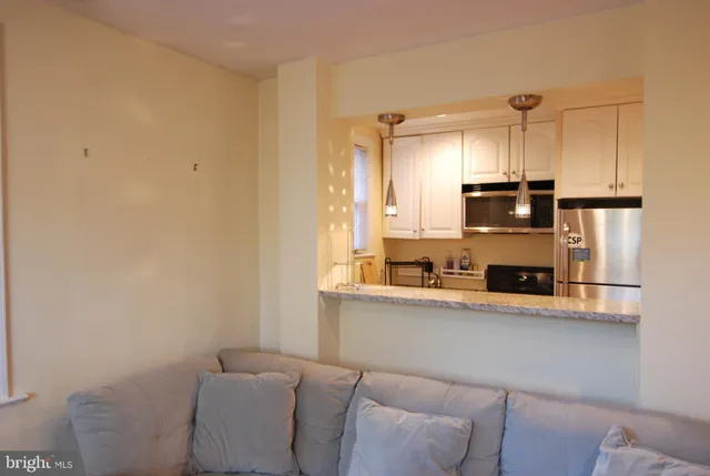 $1,650 | 8414 Flower Avenue, Unit 6, Takoma Park, MD 20912