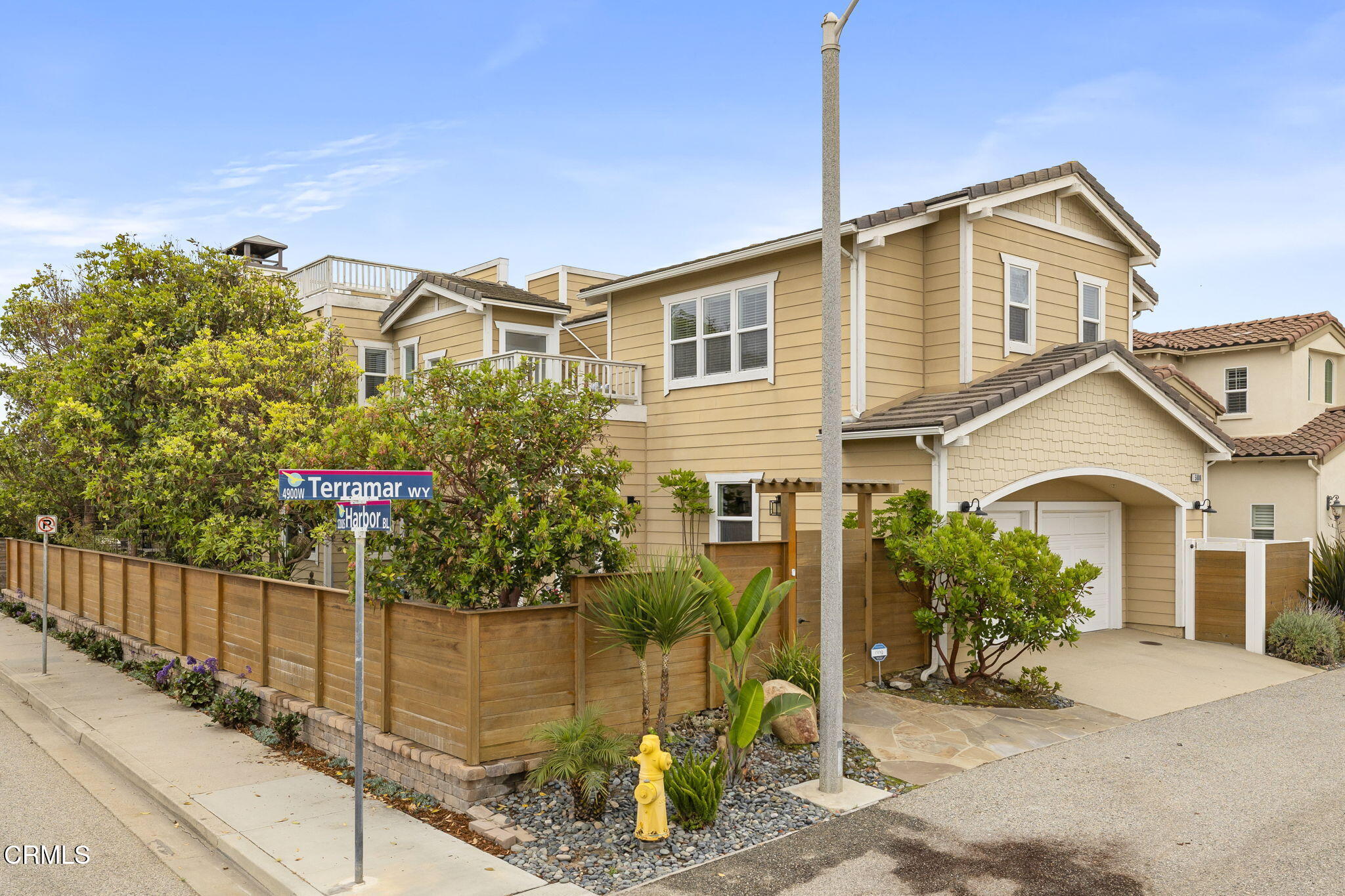 5000 Terramar Way Oxnard, CA 93035 - Photo 3 of 64 3-web-or-mls-UpmarketMedia-5000Ter-224a