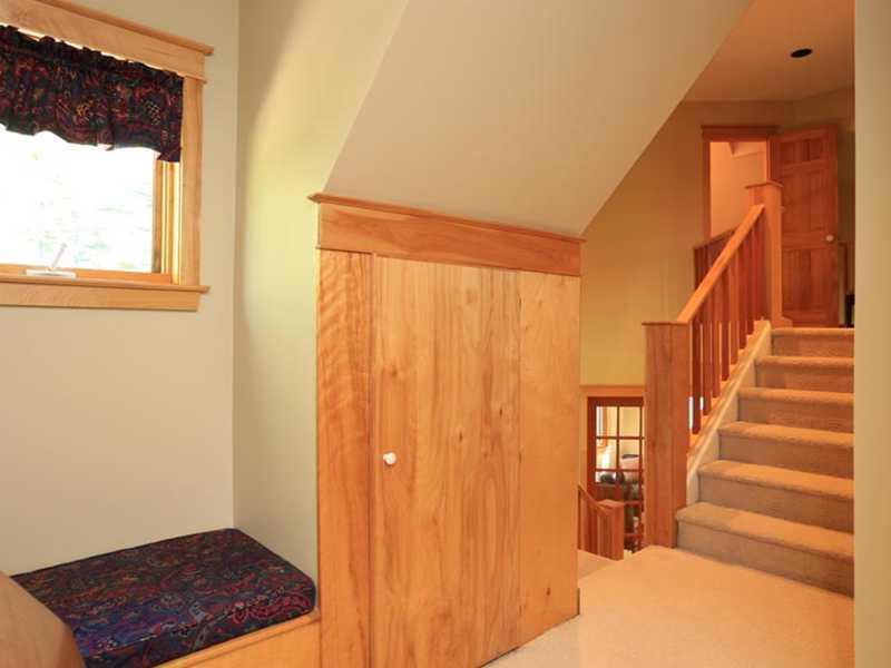 60 Cottage Park Road Portland, ME 04103 - Photo 17 of 35 Other. 2nd floor hall