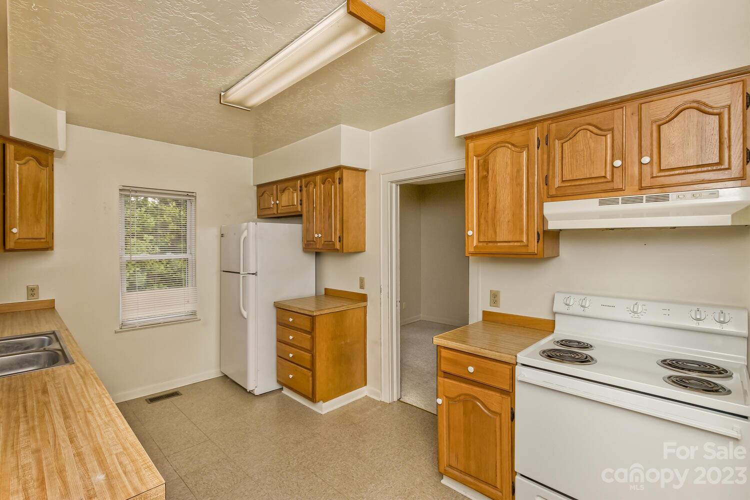 25 Floyd Miller Road Candler, NC 28715 - Photo 30 of 47 Gallery Image 30