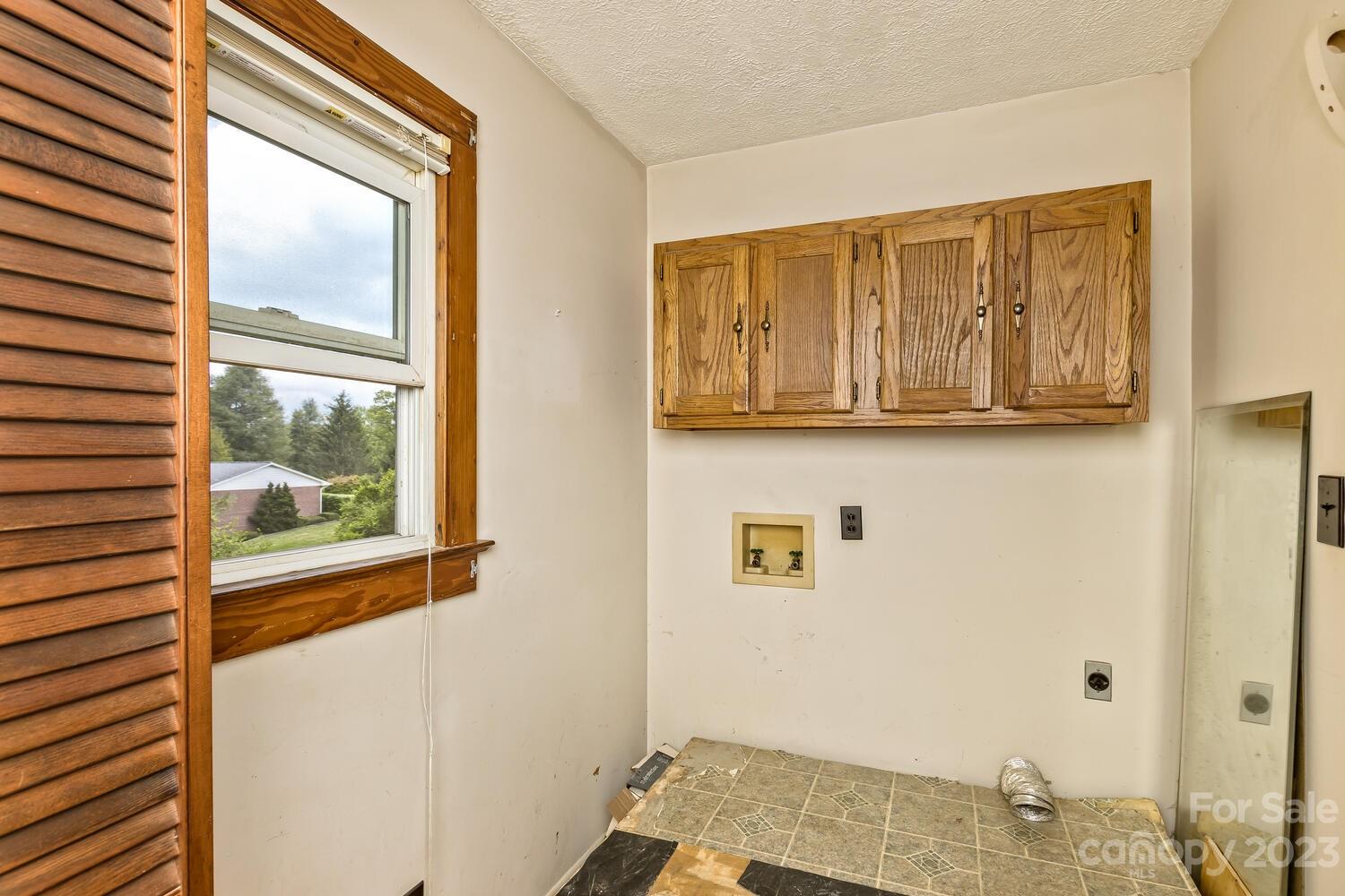 25 Floyd Miller Road Candler, NC 28715 - Photo 36 of 47 Gallery Image 36