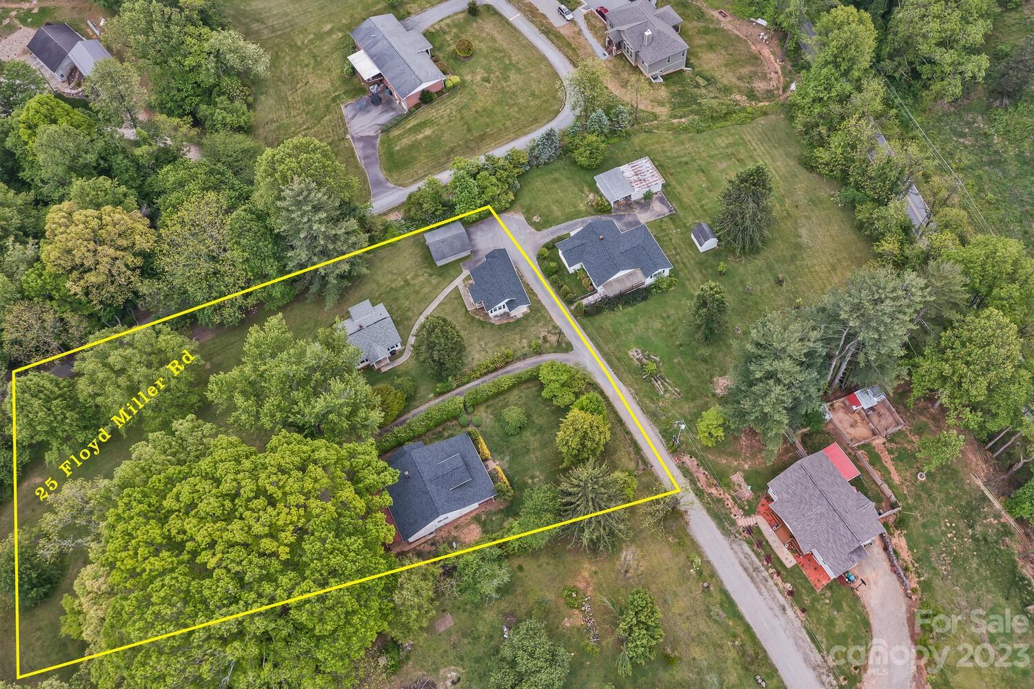 25 Floyd Miller Road Candler, NC 28715 - Photo 4 of 47 Gallery Image 4