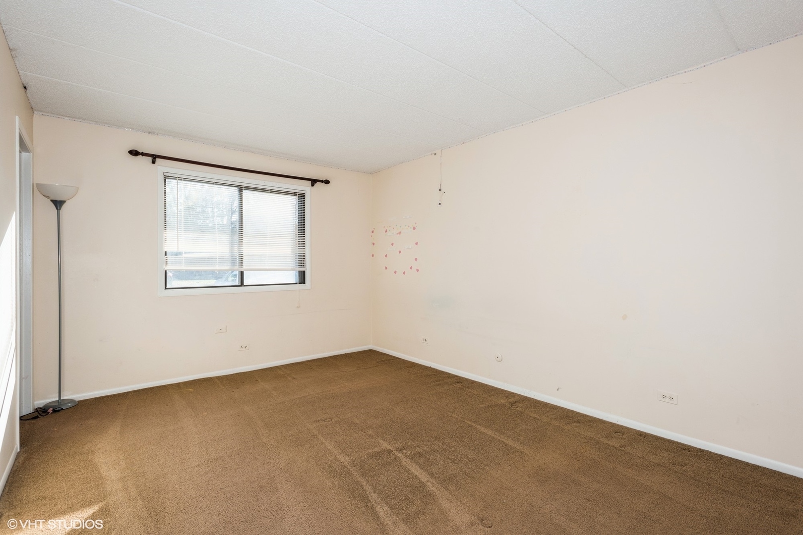 486 Timber Ridge Drive, Unit 101 Carol Stream, IL 60188 - Photo 5 of 11 Gallery Image 5