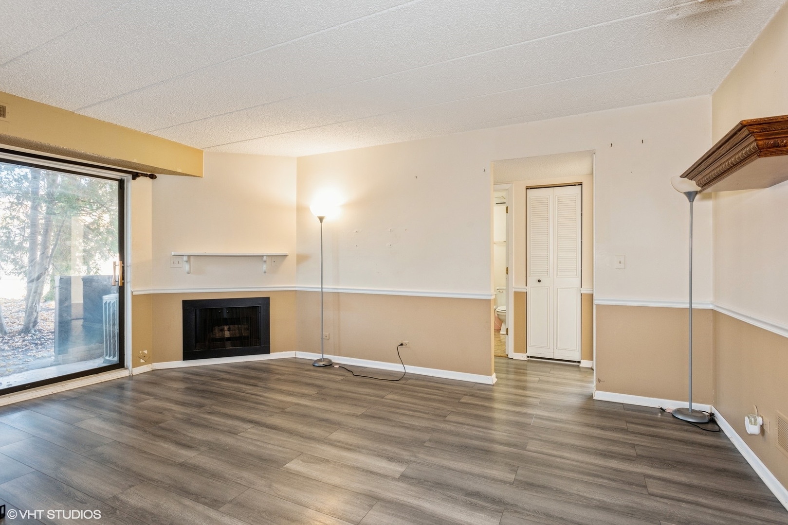 486 Timber Ridge Drive, Unit 101 Carol Stream, IL 60188 - Photo 9 of 11 Gallery Image 9