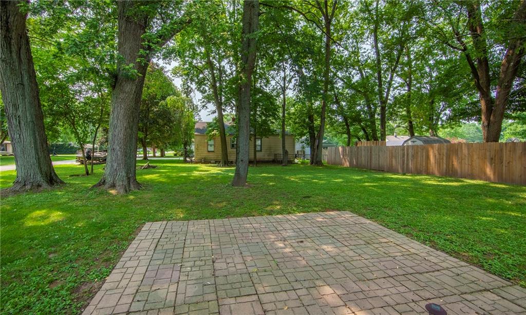 748 South Center Street Pendleton, IN 46064 - Photo 14 of 17