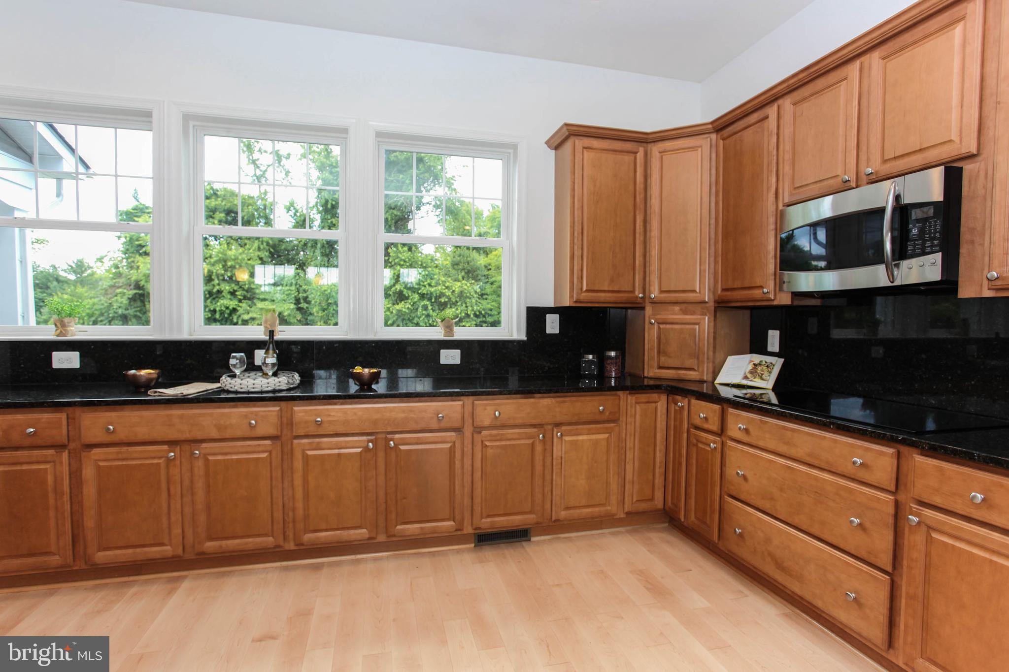 12787 Frederick Road West Friendship, MD 21794 - Photo 14 of 69 granite countertops and back splash