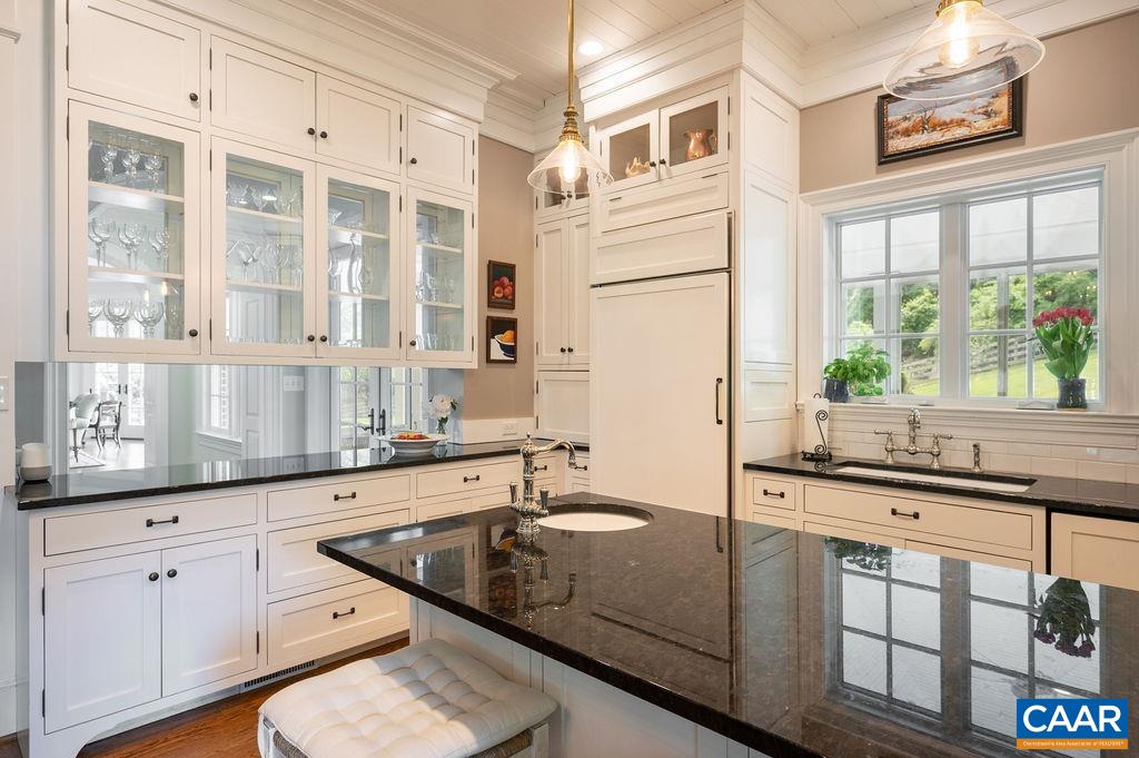 545 Rocks Farm Drive Charlottesville, VA 22903 - Photo 10 of 44 Gallery Image 10