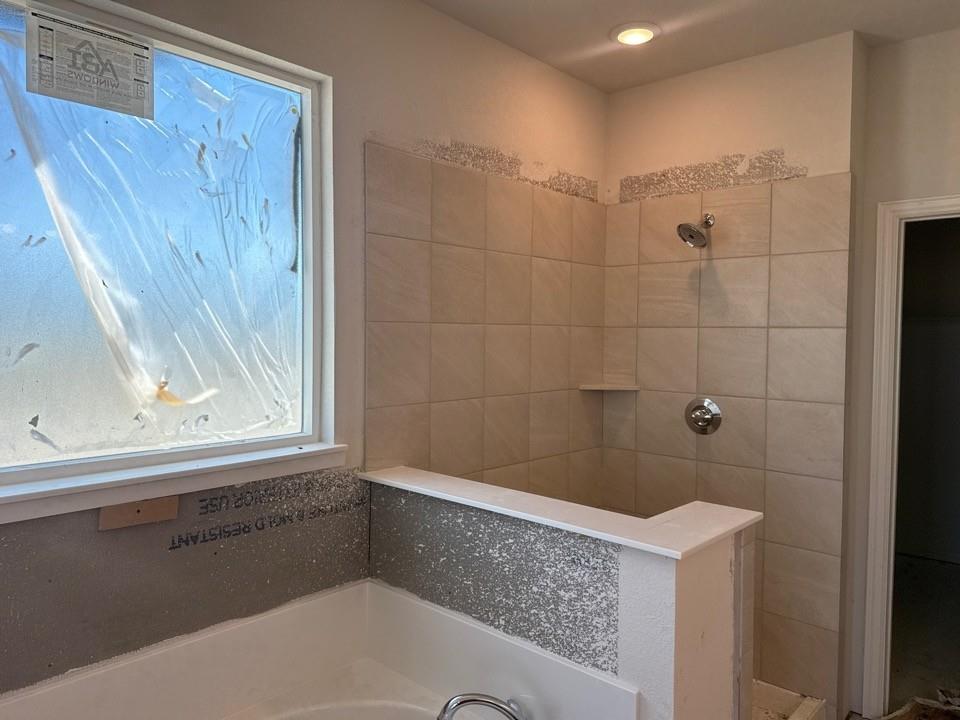 1337 Frio Drive Springtown, TX 76082 - Photo 7 of 10