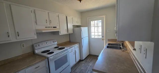 $1,350 | 5265 Chatfield Drive, Unit 5265, Memphis, TN 38116