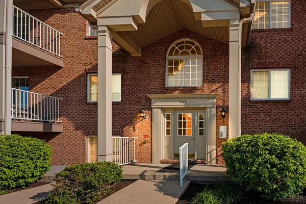 $175,000 | 3318 Emerald Lakes Drive, Unit 1A, Cincinnati, OH 45211